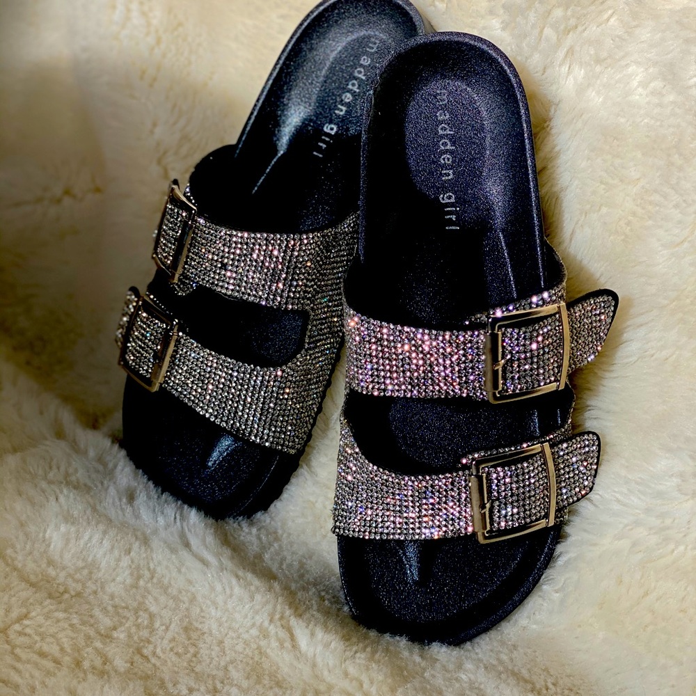 Madden Girl rhinestone buckle sandals!💎